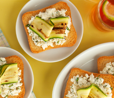 Bruschetta Light de Ricota e Abobrinha