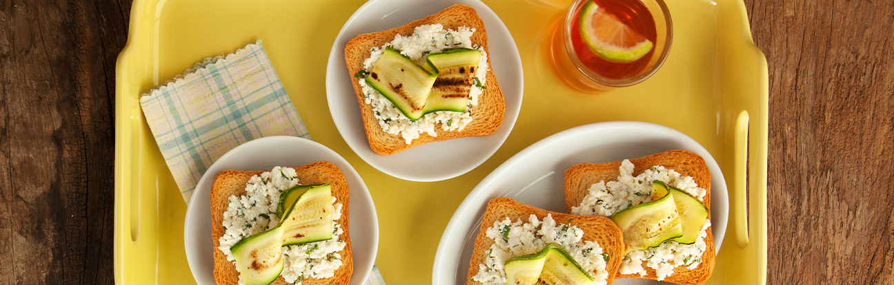 Bruschetta Light de Ricota e Abobrinha