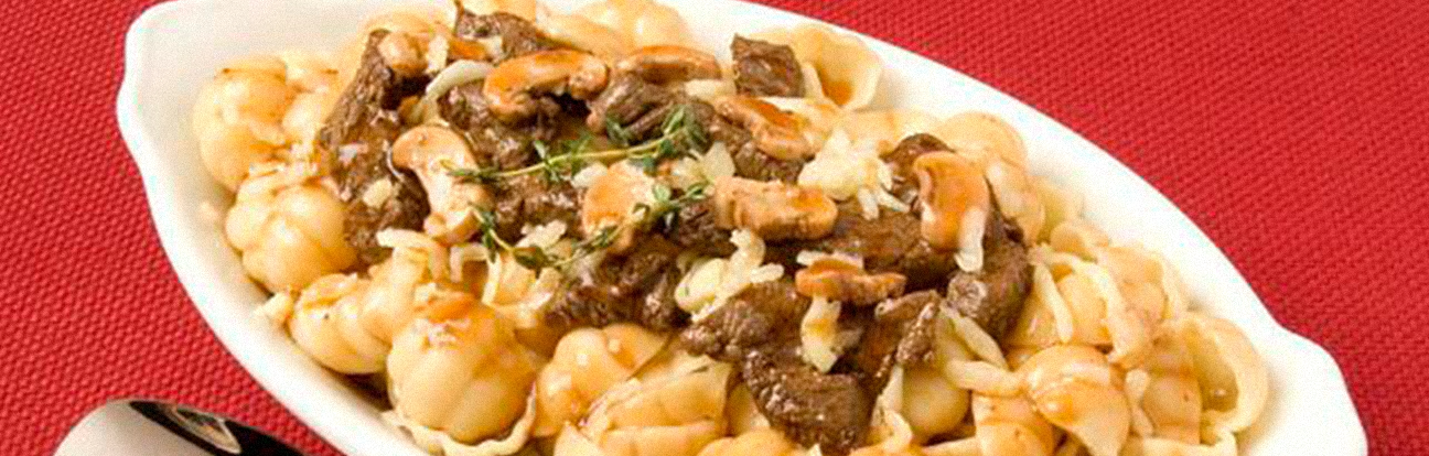 Nhoque ao Molho de Carne com Champignon Adria