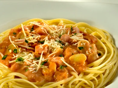 Bavette ao Molho de Champignon com Presunto Grano Duro Adria