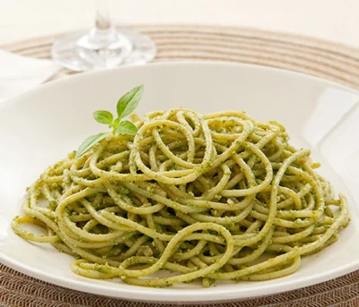 Espaguete ao Pesto Genovês Adria