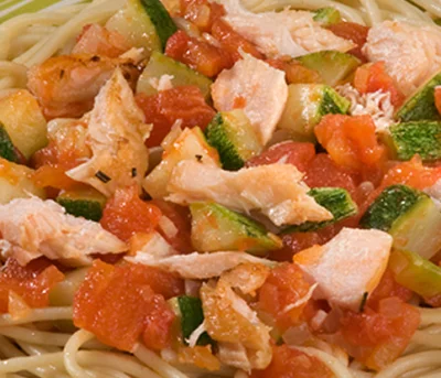 Spaghetti ao Azeite com Salmão e Abobrinha Grano Duro Adria