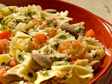 Farfalle ao Molho de Filé Mignon com Alcachofra Grano Duro Adria