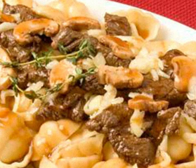 Nhoque ao Molho de Carne com Champignon Adria