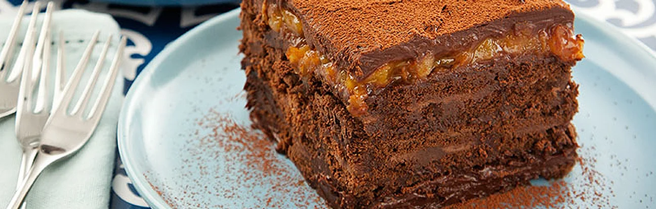 Pavê de Chocolate Amargo e Damasco