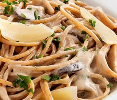 Espaguete com Shitake ao Balsâmico